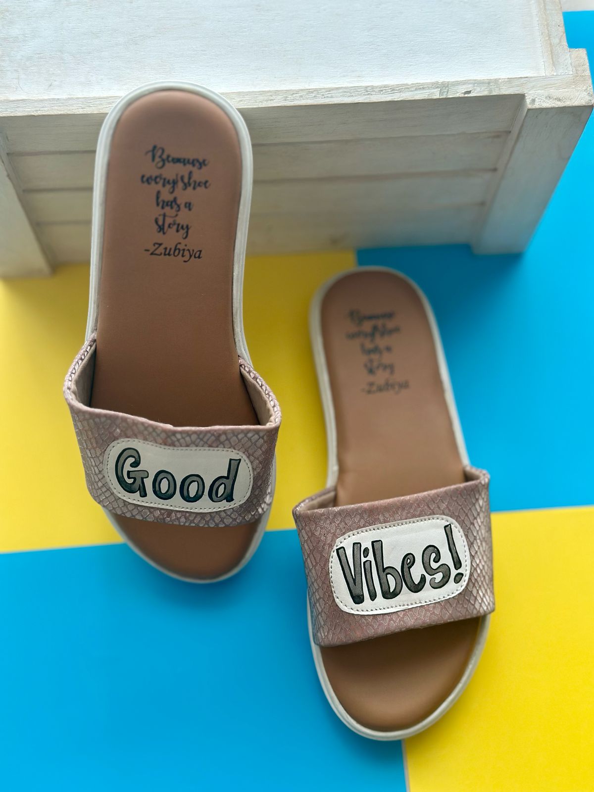 Good Vibes Rose Iridescent White Base Slides